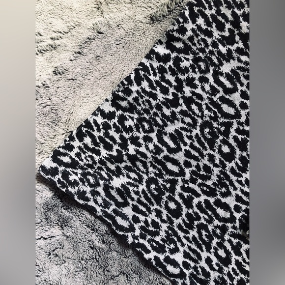 Turtleneck Sweater - Picture 5 of 8